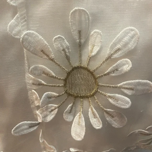 Girl's Sunflower Sleeveless Dress - Picture 5 of 6